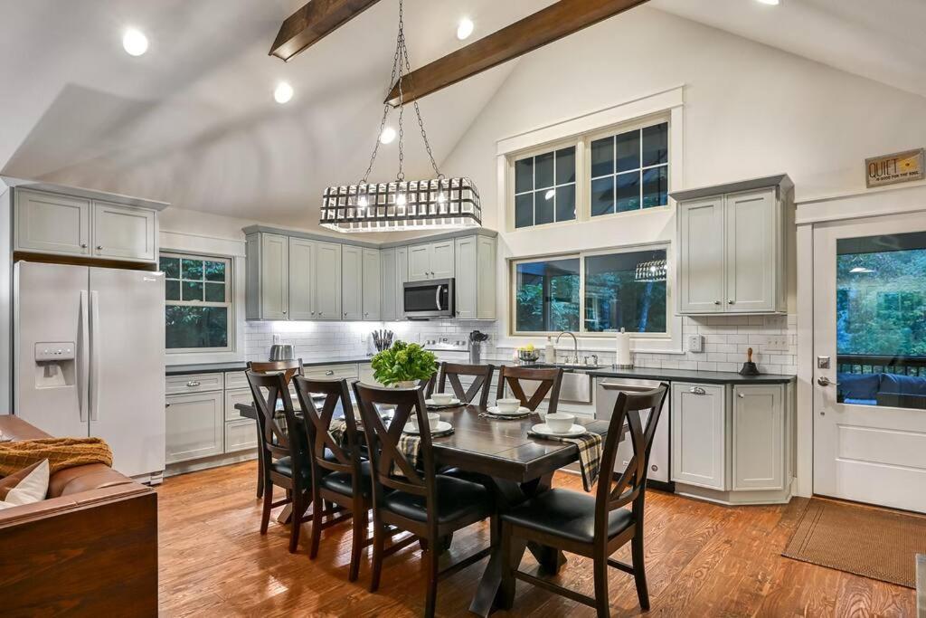 The Cove Retreat- Hot Tub/Screened Porch/Game Room Lake Lure Esterno foto