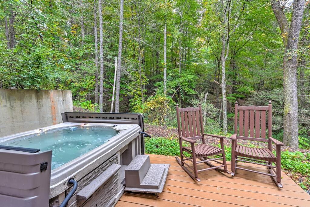 The Cove Retreat- Hot Tub/Screened Porch/Game Room Lake Lure Esterno foto